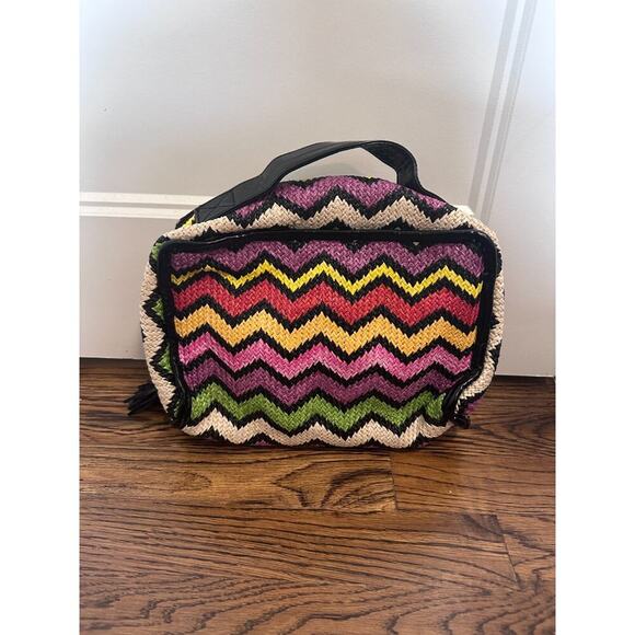 ๐ Stephanie Johnson ipad/tablet case holder multicolor chevron pattern - Picture 2 of 4